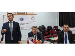 Alaşehirli Öğrencilerden "Tiyatroyla Bağlan Hayata" Projesi