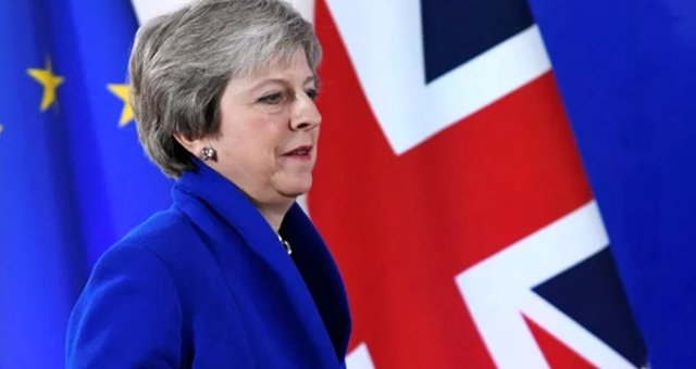 İngiliz Parlamentosu, Başbakan May'in Önerisini Kabul Etti