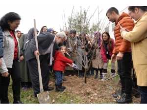 Sağlık Hizmetleri Öğrencilerinden ‘Yeşil’ Seferberlik
