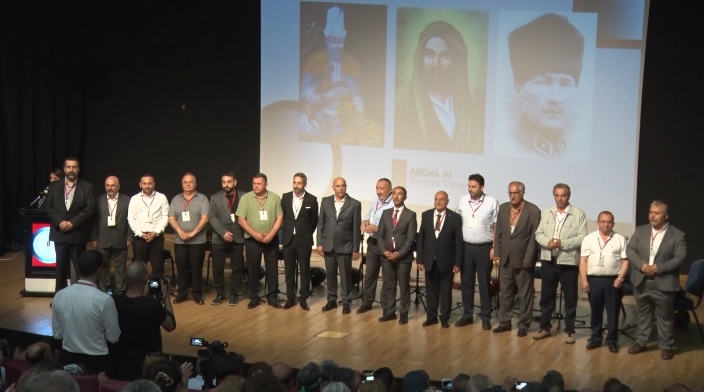 yuzyillik-kulturel-miras-dijitale-tasiniyor-abdal-ai-alevilik-bektasilik-dijital-ansiklopedisi-ve-literaturu-tanitildi