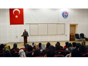 Dr. Öğretim Üyesi Yıldırım Tarafından İslahiye İibf’de Konferans Verildi