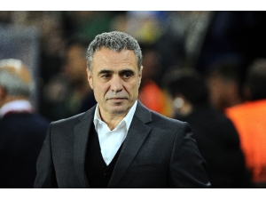 Taraftardan Ersun Yanal’a Sevgi Gösterisi