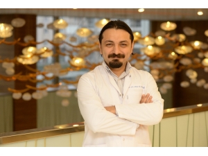 Erkeklerde Meme Büyümesine Dikkat