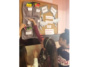 Köy Okulundan Örnek Proje ’’Askıda Kırtasiye’’