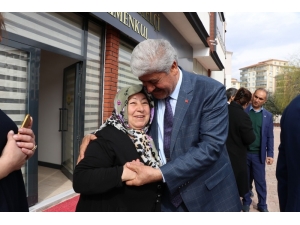 Ekinci’den ‘Biz 5’li Şebekenin Esiri Değiliz’ Vurgusu