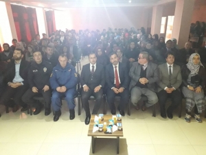 Dumlupınar’da ’’İslam Ve Gençlik’’ Konulu Konferansı