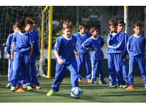 Aliağa’da 10 Bin Çocuğa Spor Eğitimi