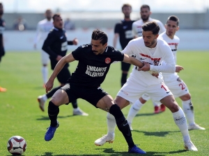 Spor Toto 1. Lig: Ümraniyespor: 1 - Gazişehir Gaziantep: 2