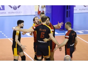 Axa Sigorta Erkekler Kupa Voley: İstanbul Büyükşehir Belediyespor: 0 - Galatasaray: 3