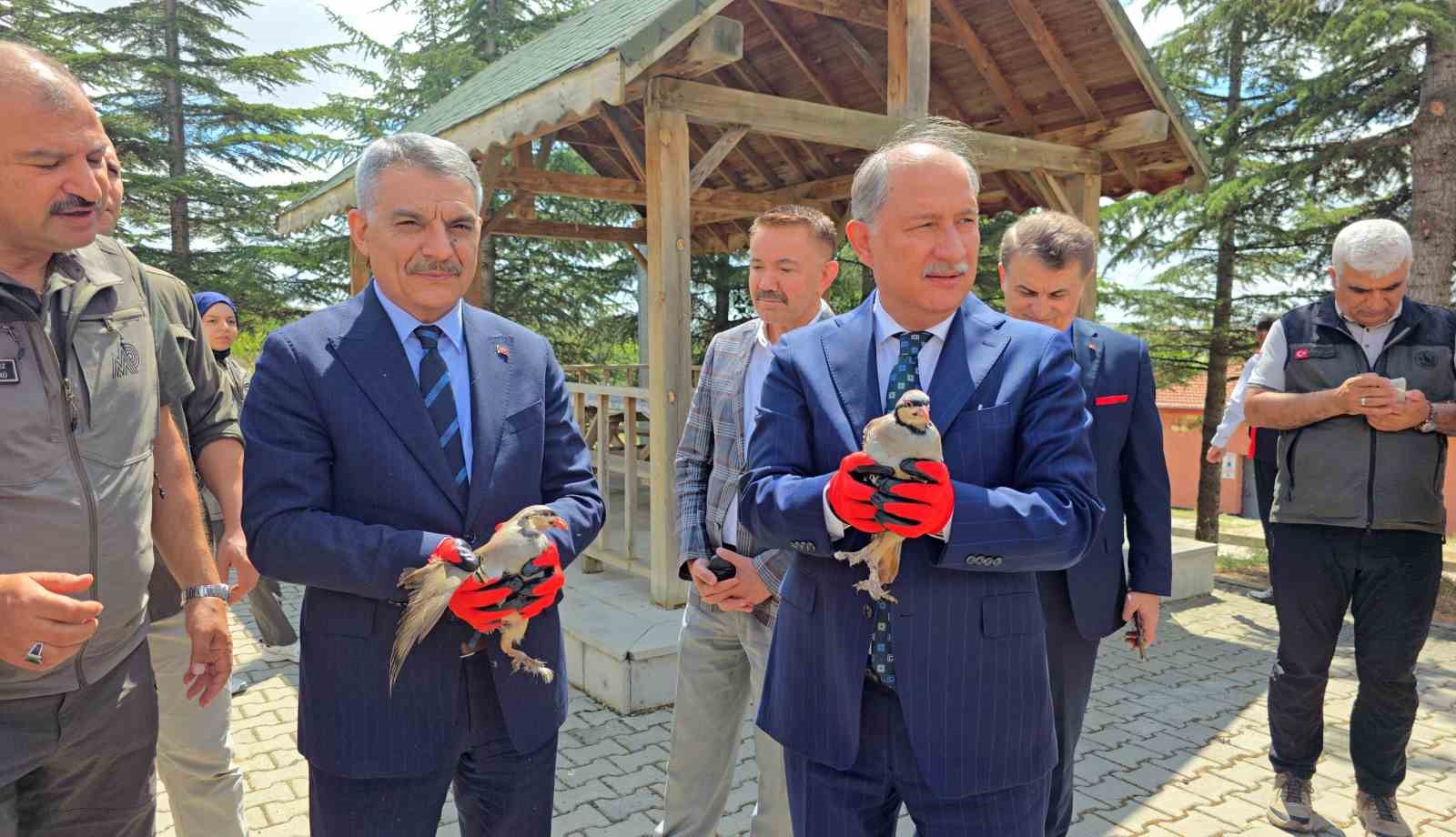 bakan-yardimcisi-polat-10-bin-keklik-kapasiteli-tesisi-inceledi