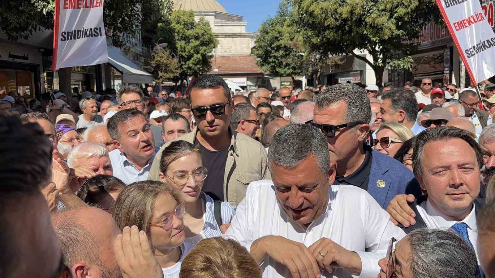 ozgur-ozel-kirklareli-nde-esnafla-bir-araya-geldi