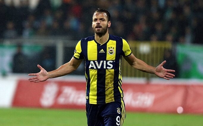 Roberto Soldado Yeni Sözleşmeyi Kapıyor