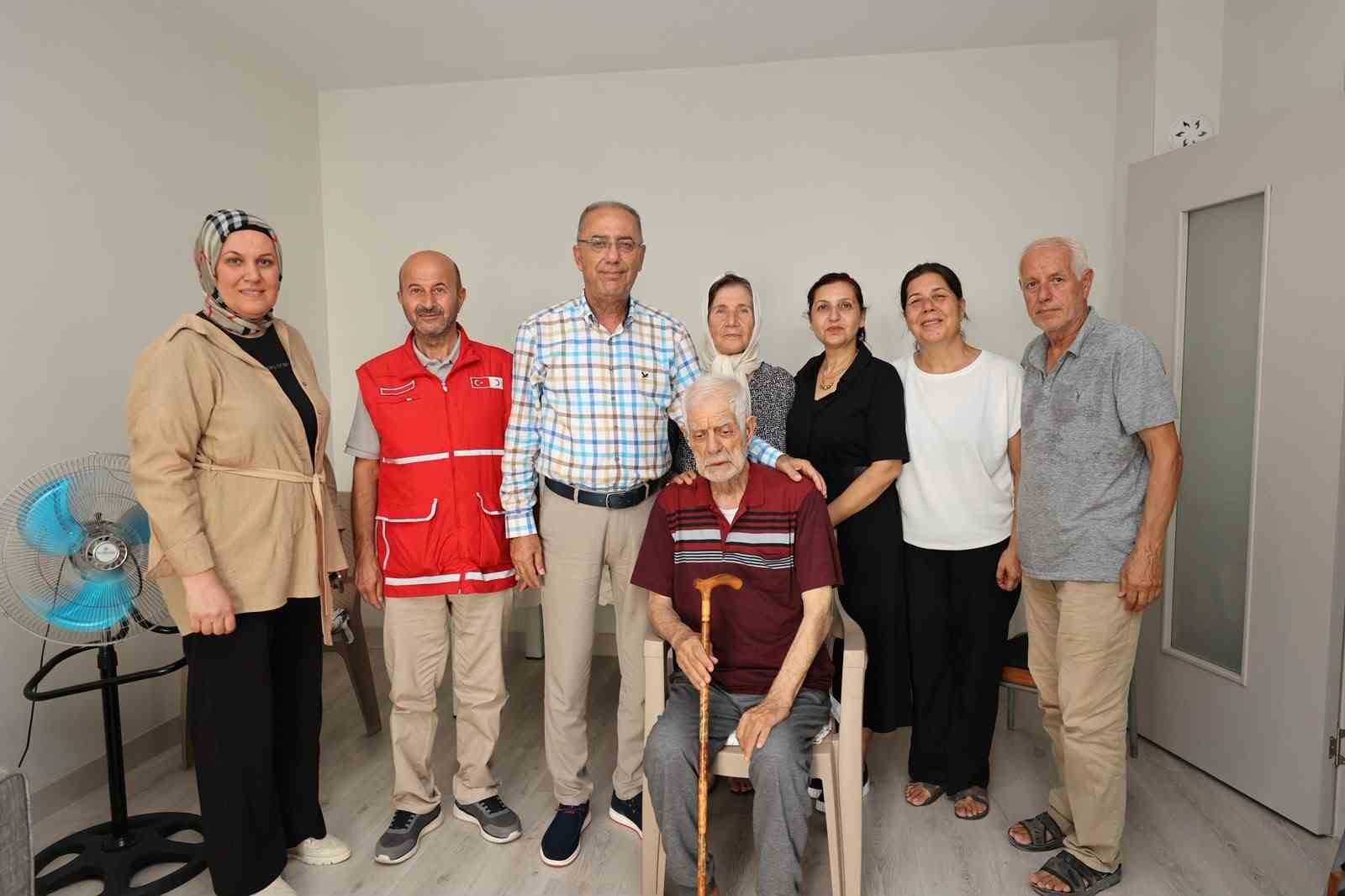 50-yillik-insaat-teknikerinden-deprem-konutlarina-ovgu