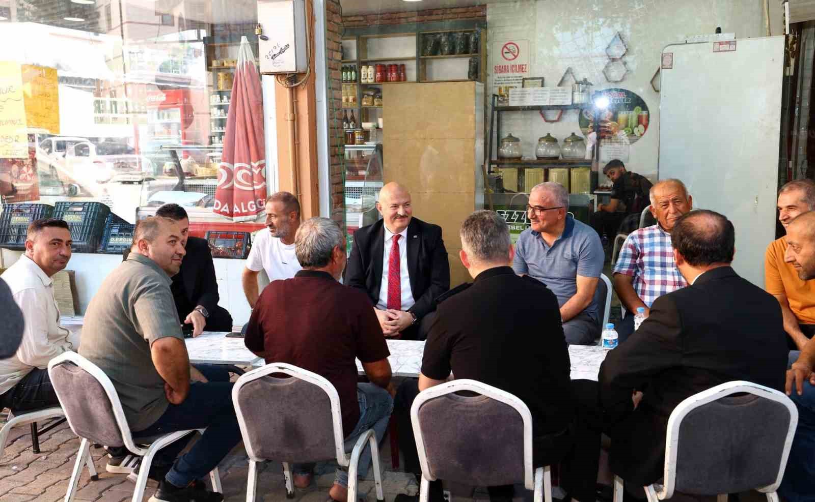 vali-kucuk-esnaflarla-bir-araya-geldi