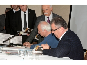 Avrupalı Türklerin Ayakta Kalma Mücadelesi Kitap Oldu