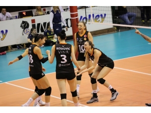 Eczacıbaşı Vitra, Yarı Final İçin Sahaya Çıkıyor