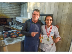 Bursalı Aşçıya Altın Madalya