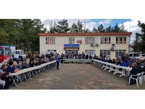 Ak Parti’den Yaylakonak Ve Kömür’e Çıkartma