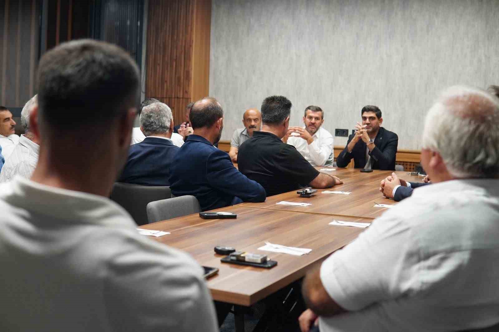 baskan-cetinkaya-muhtarlarla-bir-araya-geldi
