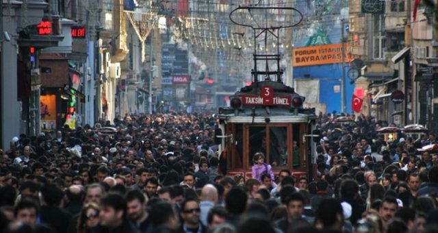 İstanbul'un Nüfusu Son 5 Yılda Artarak 131 Ülkeyi Geride Bıraktı
