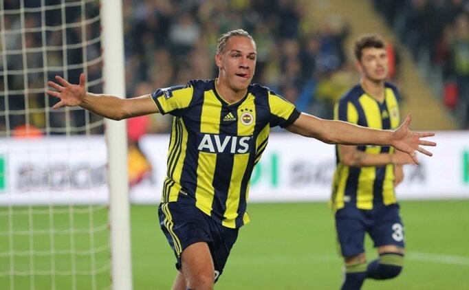 Frey Için Flaş Iddia: "fenerbahçe'ye Sakat Geldi"