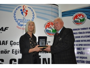 Çocuk Atletizmi Semineri Kardeş Ülke Kktc’de Gerçekleşti