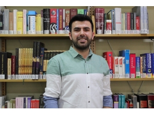 Ebeveynlere Çocuk Gelişiminde Yardımcı Olacak Mobil Uygulama Geliştirdi