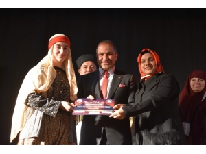 Alaşehir Belediyesi’nden Muhteşem Çanakkale Tiyatrosu