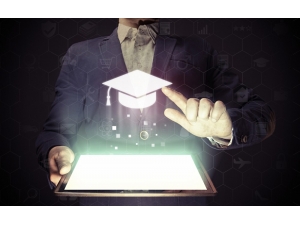 Online Eğitimde İbre Üniversitelere Döndü