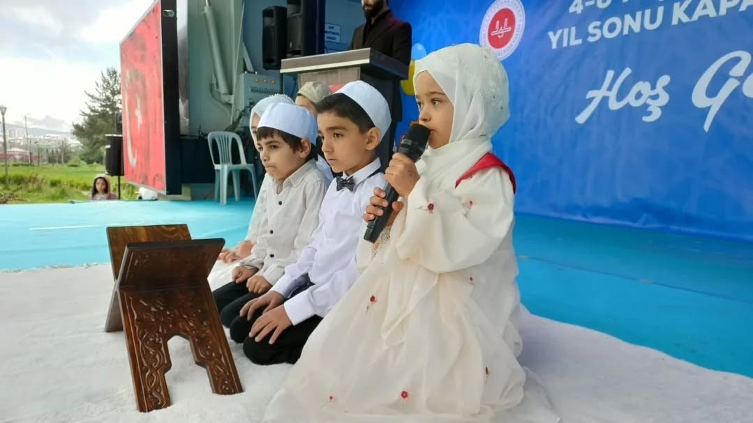 kur-an-kursunda-yil-sonu-coskusu