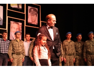 Polatlı’da ’Şahadet Devletin Asil Evlatları’ Oyunu Sahnelendi