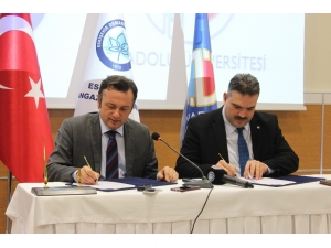 Anadolu Üniversitesi İle Osmangazi Üniversitesi Arasında İş Birliği Protokolü