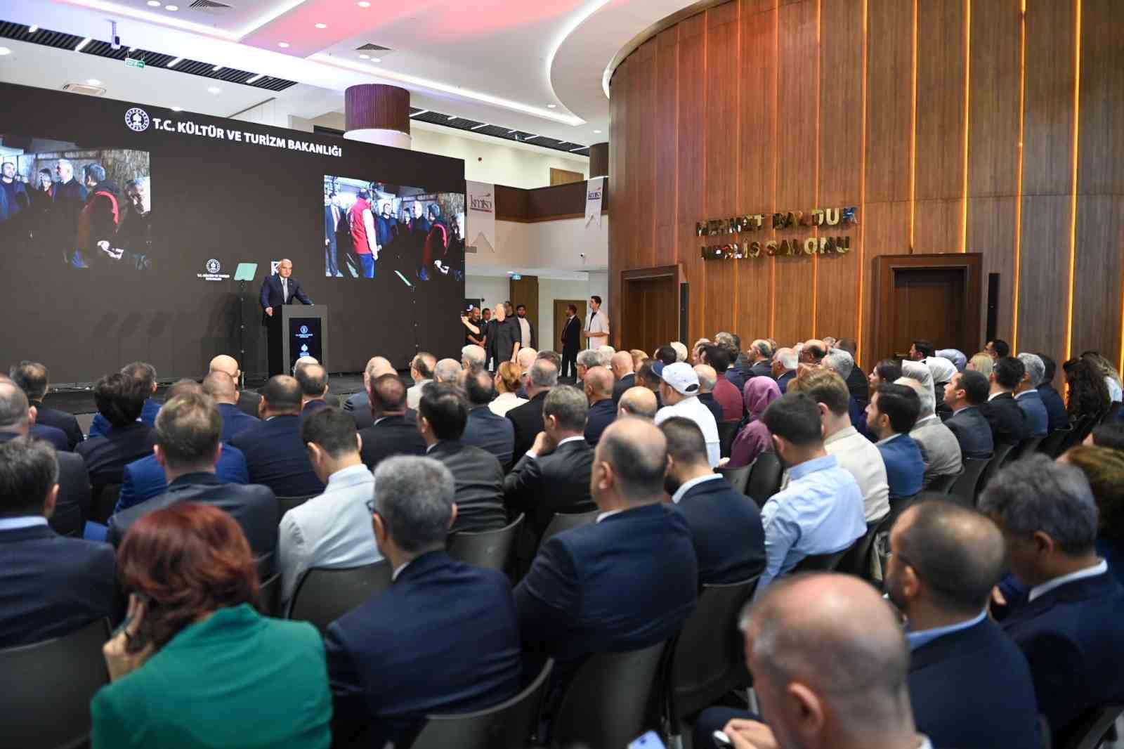 deprem-bolgesinde-kulturel-mirasa-34-milyar-liralik-ihya-seferberligi