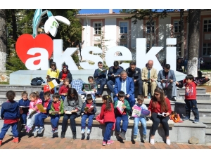 Akseki’de "Kitabını Al Gel" Projesi