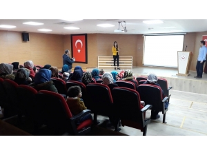 Kars’ta “Erken Yaşta Ve Zorla Evliliklerle Mücadele” Eğitimi