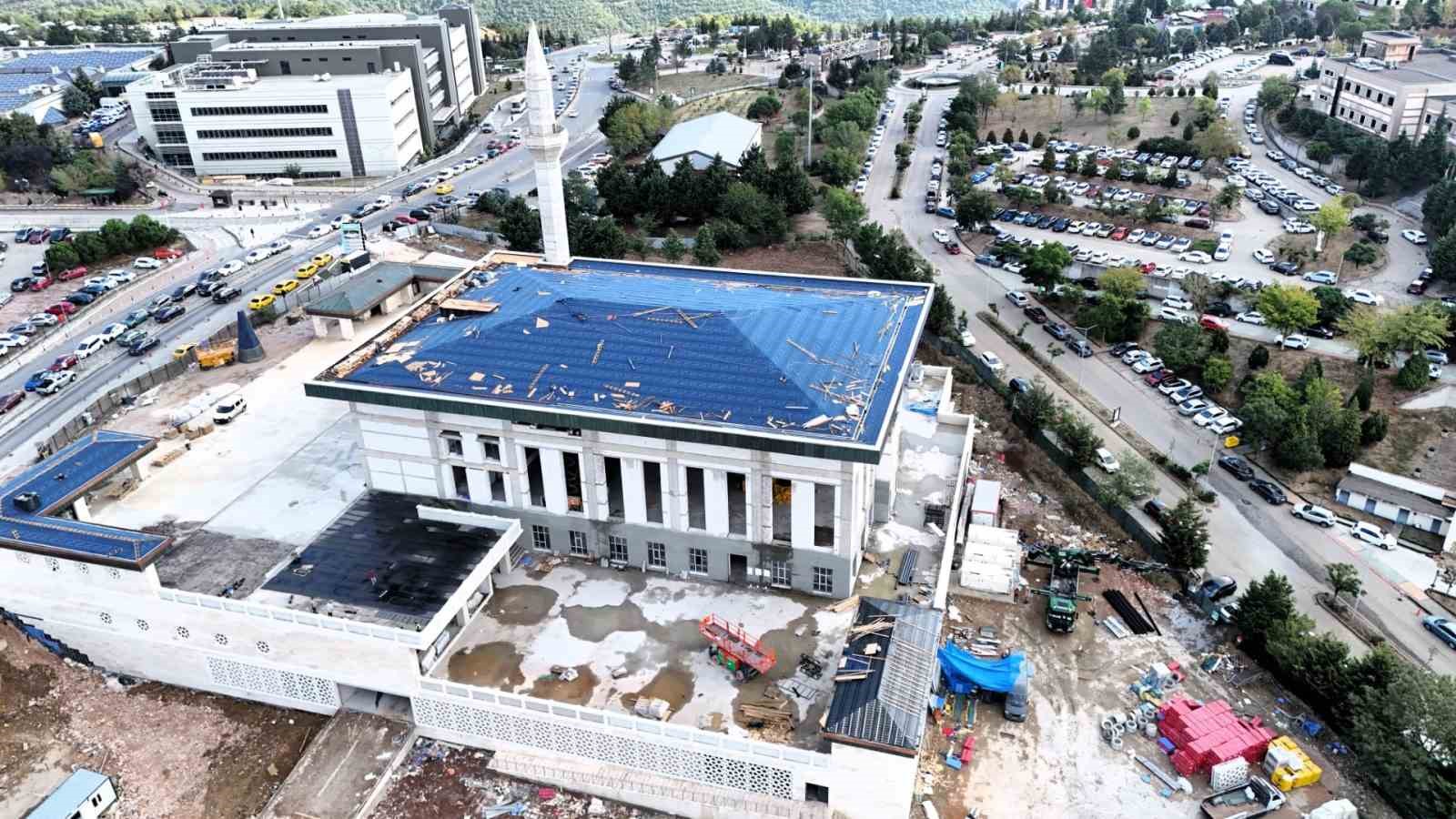 umuttepe-camii-ve-otopark-projesi-gun-sayiyor-yuzde-90-i-tamamlandi