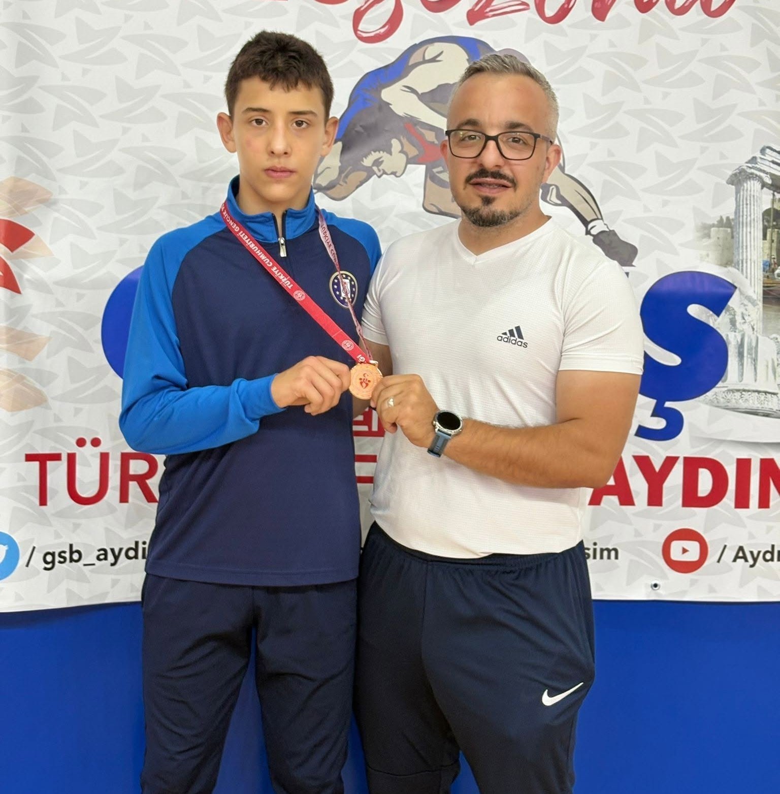 kutahyali-guresci-mert-basari-turkiye-ucuncusu-oldu