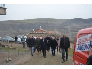 Kızıldaş’ın Mahalle Ziyaretleri Aralıksız Sürüyor