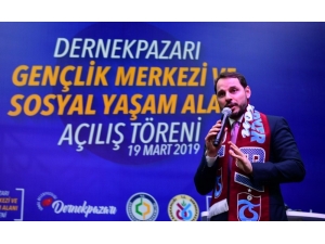 Bakan Albayrak, Baba Ocağı Dernekpazarı’nda Halka Seslendi