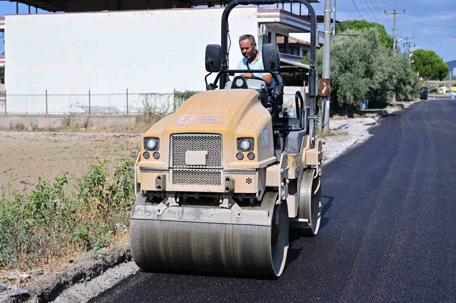 golmarmara-nato-caddesi-nde-sicak-asfalt-calismasi-basladi