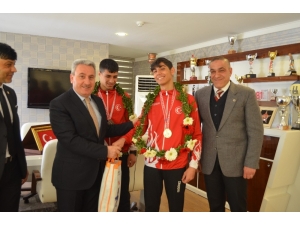 Ringin Şampiyonları Gsim’deydi