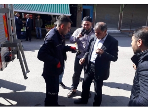 Evin Duvarındaki İpe Asılı Kalan Ebabil Kuşunu İtfaiye Kurtardı