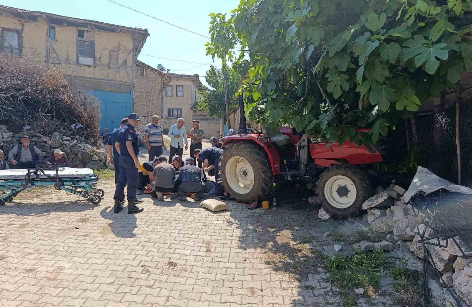 traktorden-dusen-surucu-hayatini-kaybetti