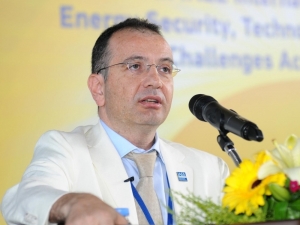 Prof. Dr. Gürkan Kumbaroğlu: "Nazarbayev’in İstifasının Arkasında Petrol Var"