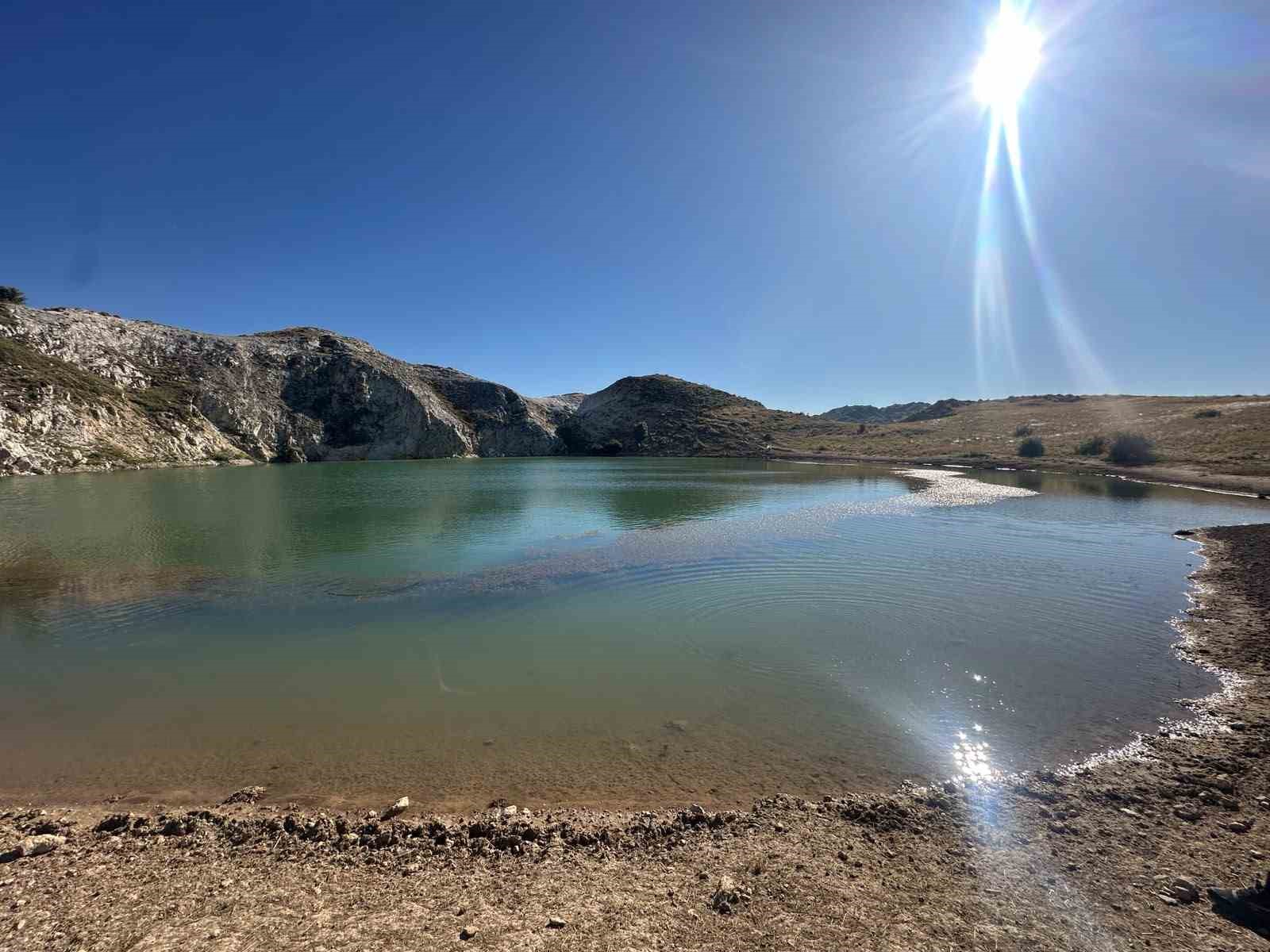 sivas-in-sakli-cenneti-yesil-gol-kesfedilmeyi-bekliyor