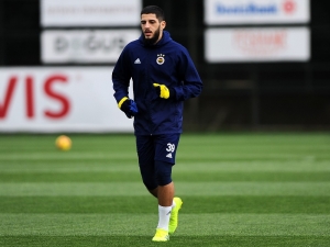 Benzia Tek Başına Çalışıyor