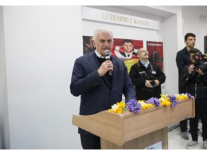 Binali Yıldırım: “İstanbul 2023’e Doğru Sadece Marka Şehir Değil, 100. Yıl Hedeflerinde De İtici Güç Olacak”