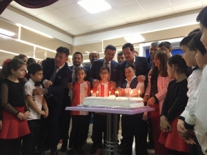 El Ele Tutuşup Hayatı Paylaştılar