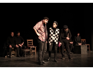 Yükümlüler Profesyonel Oyuncuları Aratmadı