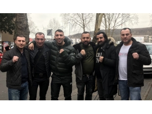 Türk Boksör Avni Yıldırım: "Şampiyon Olacağım Ve O Kemer Türkiye’ye Gelecek"